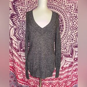 Express Gray V Neck Long Sleeve Sweater Women’s Size Large